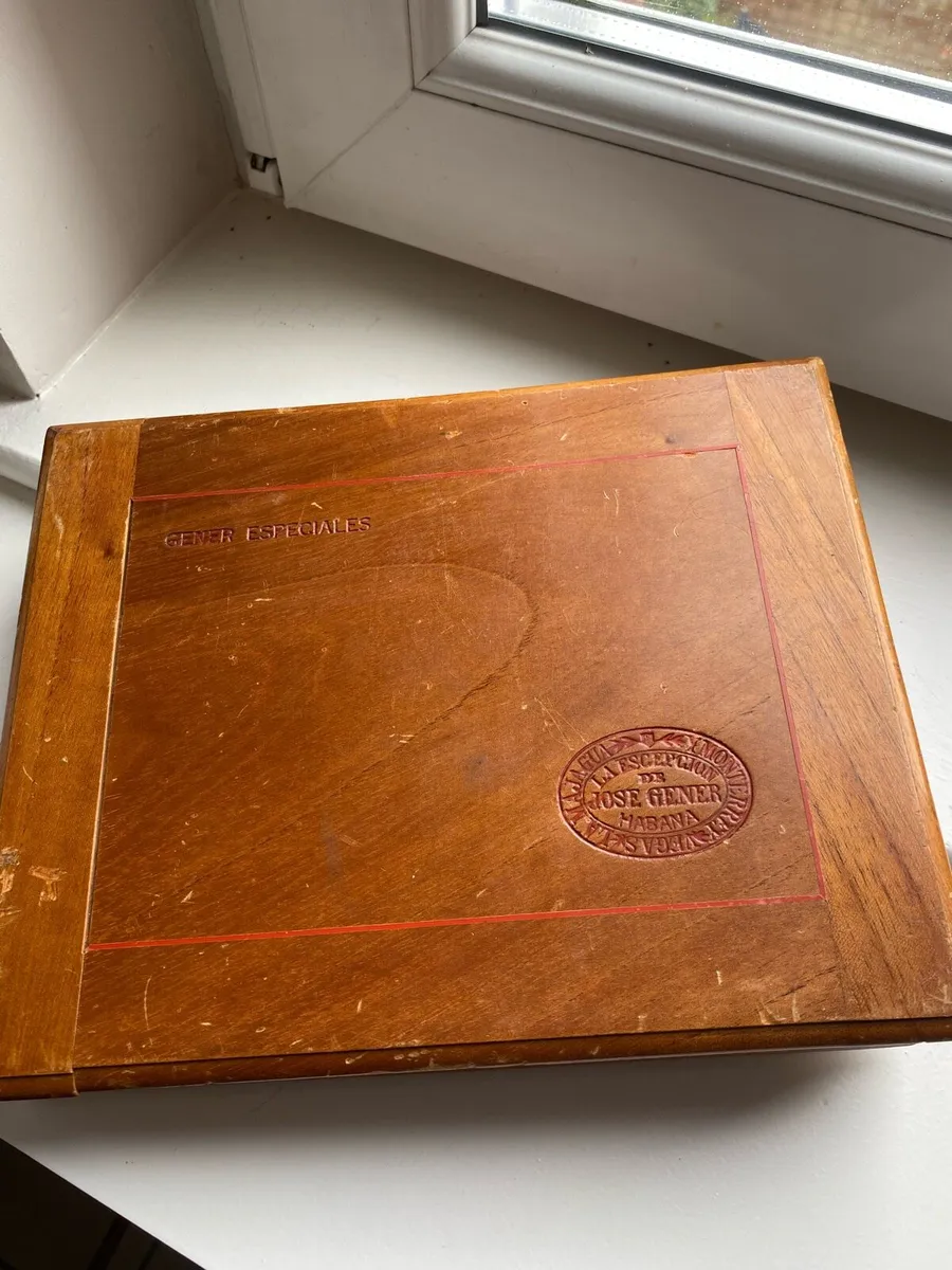 Vintage Timber Cigar Box - Image 1