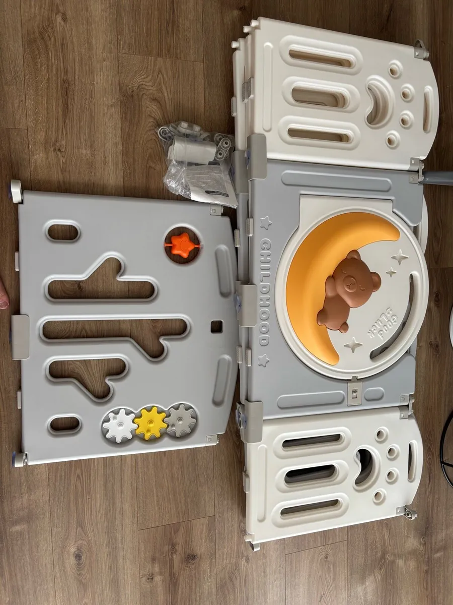 Smyths Playpen BeZou - Image 2