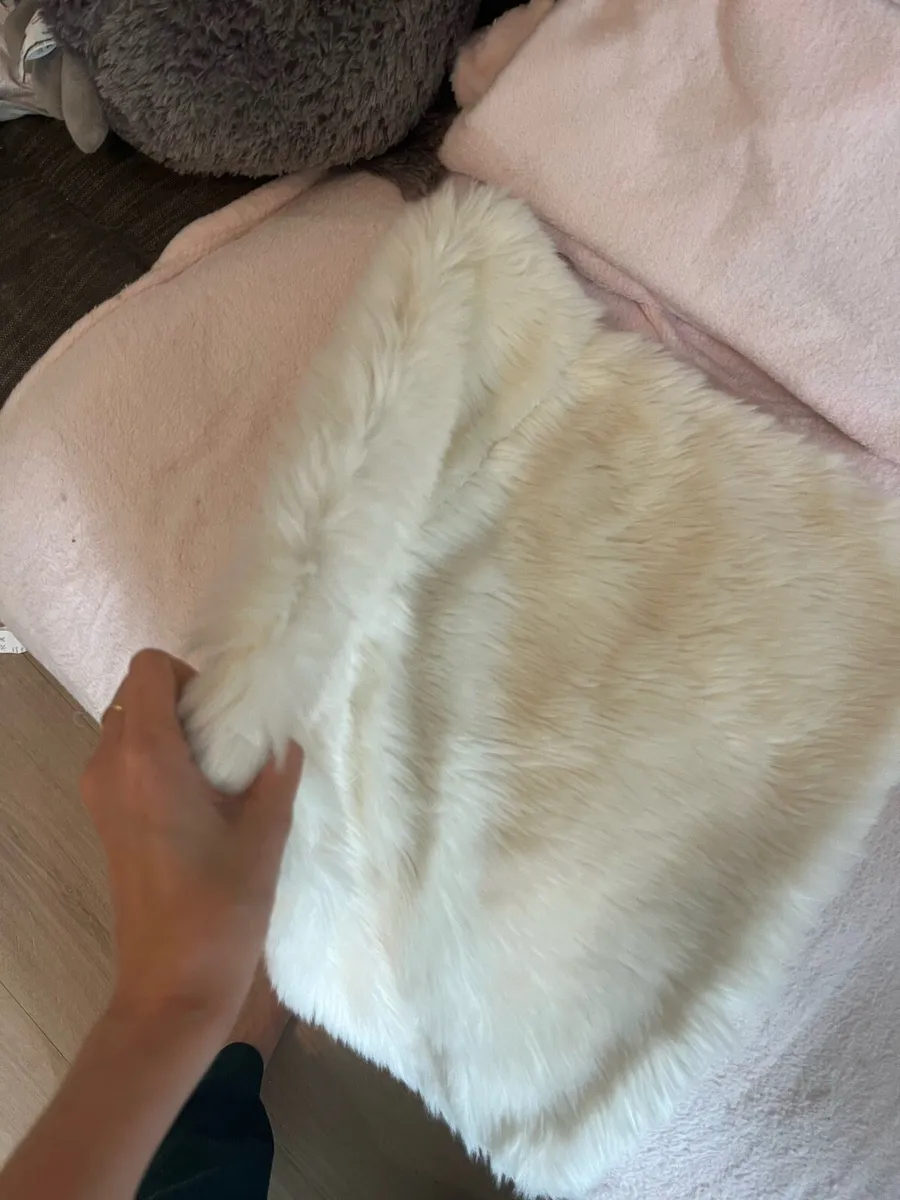 Little throws or cat blankets for pets - Image 1