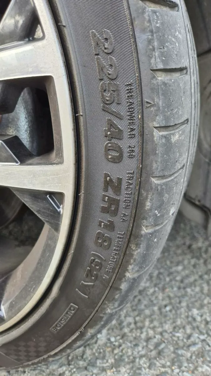 225/40/18 tyres - Image 3