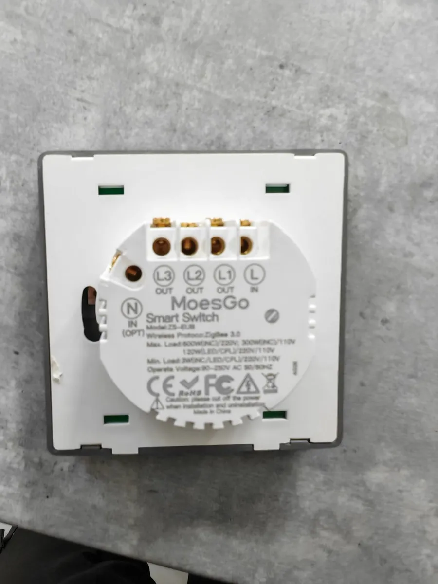 3 Gang Smart switch with no neutral required - Image 2