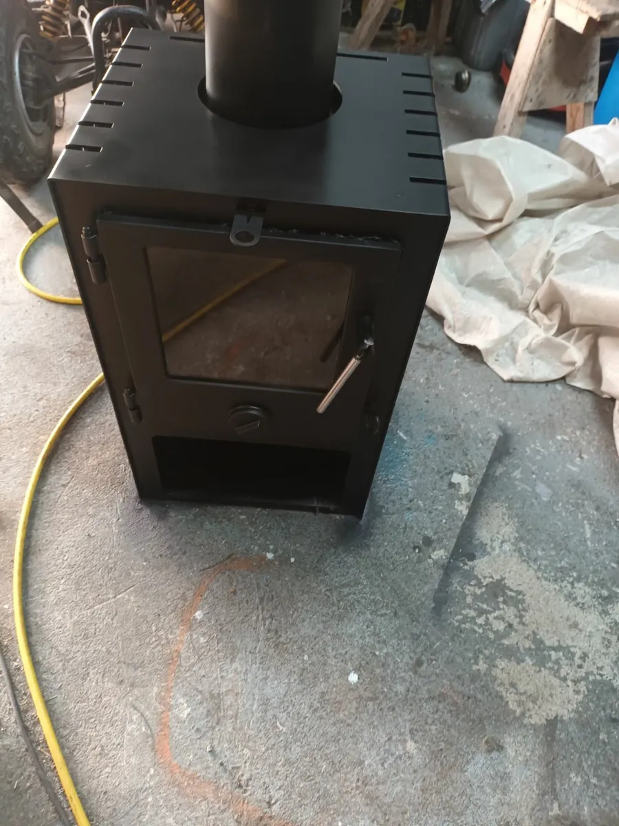 Stove - Image 1