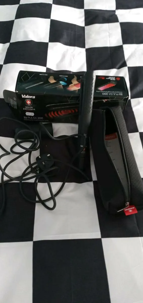Hair straightener - Image 1