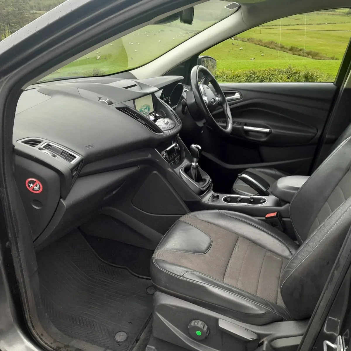Ford Kuga 2016 - Image 2