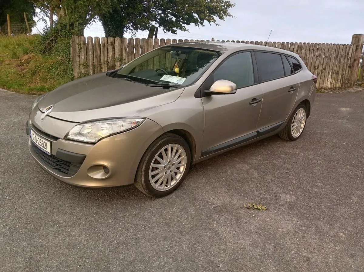 2012 Megane estate 1year NCT! - Image 2