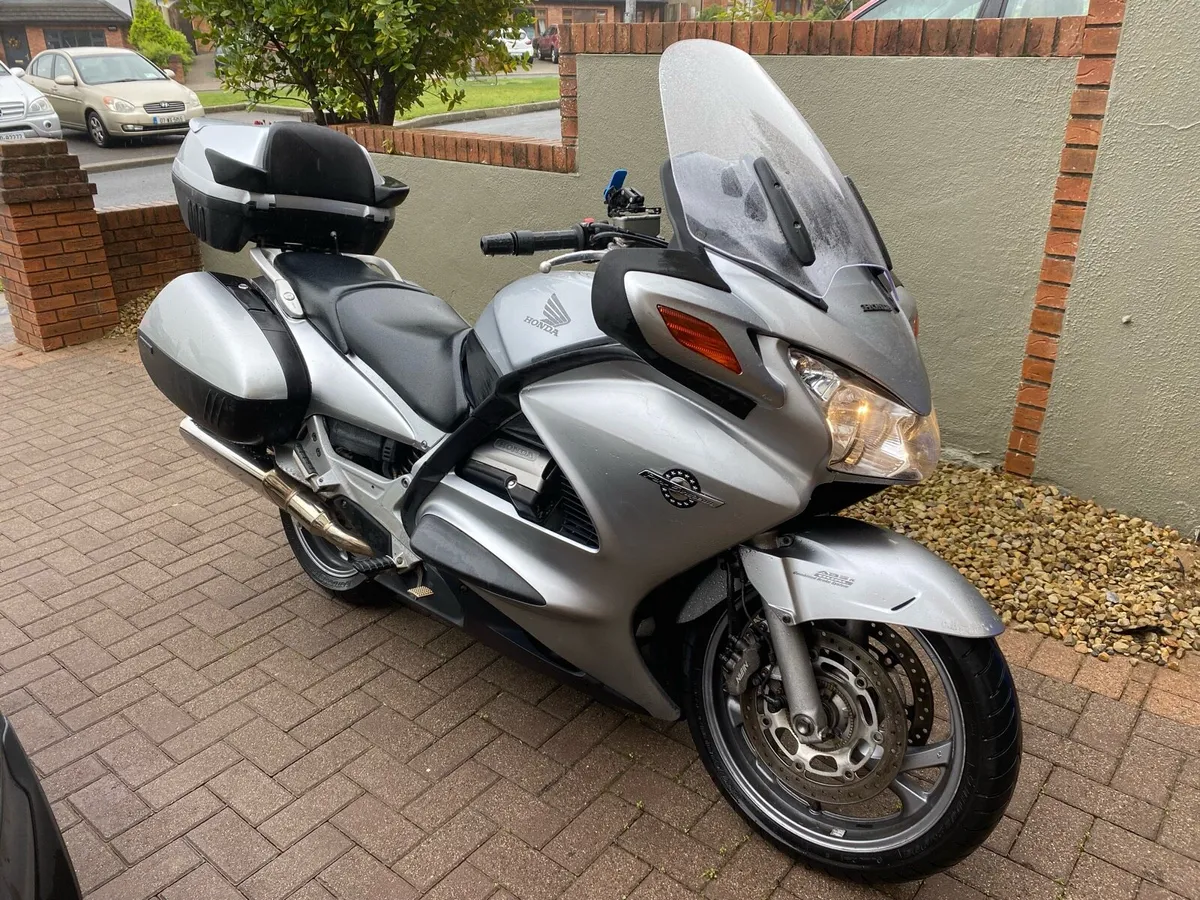 Honda ST1300 Pan Europen - Image 1