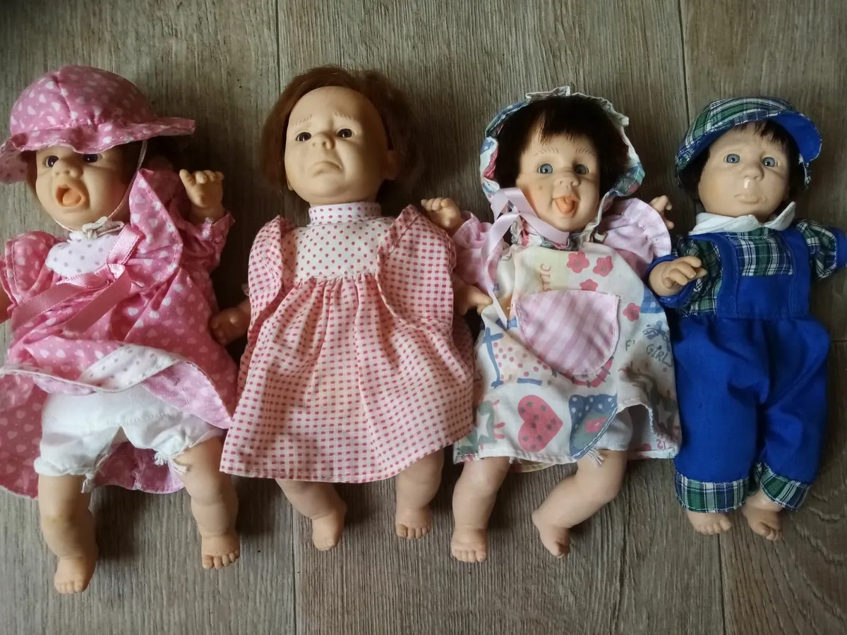 4 ugly dolls
