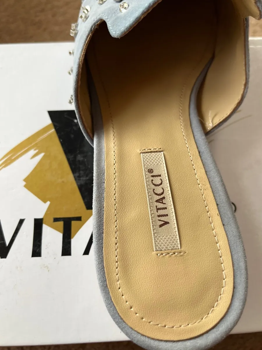 Shoes - Image 4