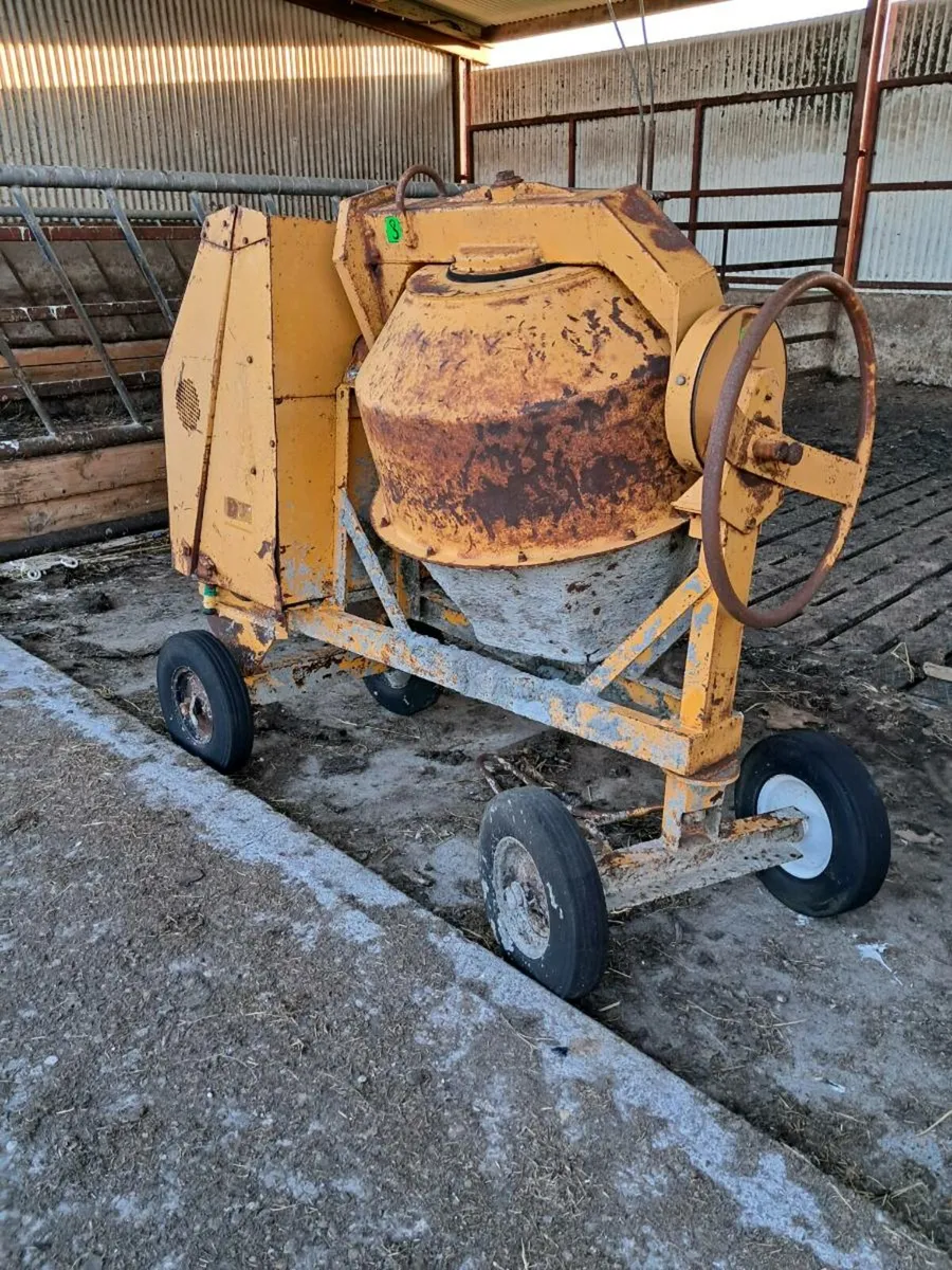 Diesel Cement Mixer - Image 1