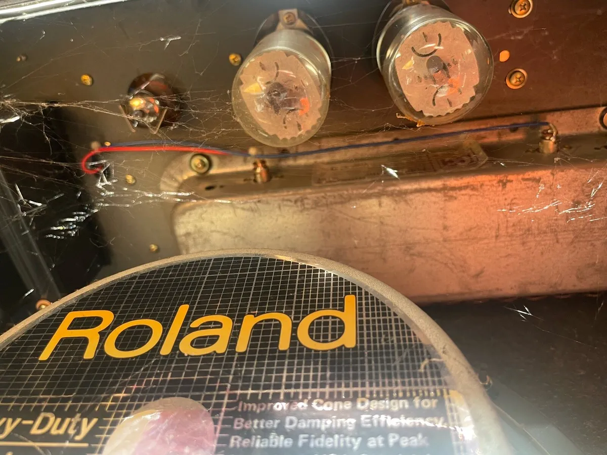 Roland Bolt 60 - Image 3