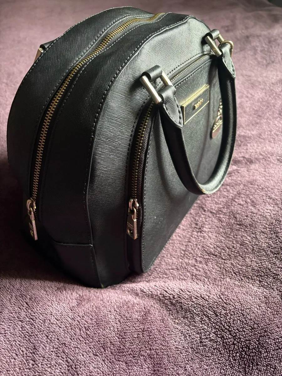 DKNY Leather handbag - Image 3