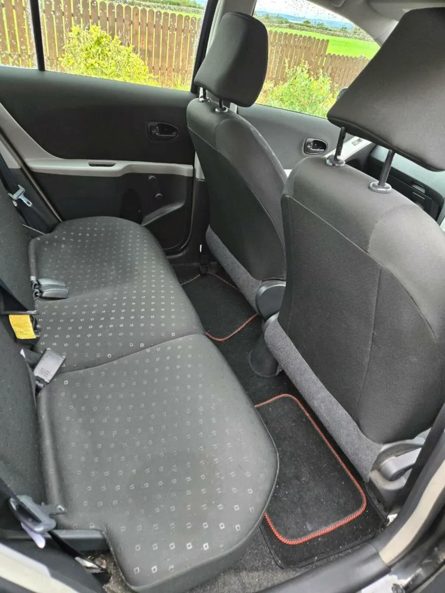 2008 Toyota Yaris LOW MILES - Image 4