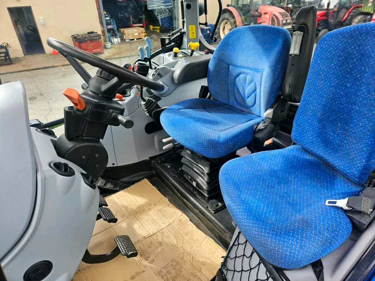 New holland T6140 with loader - Image 4