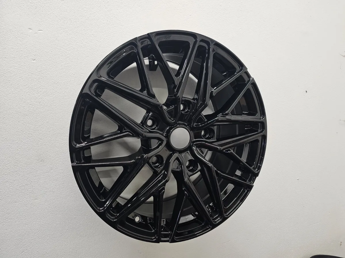 18" 20" Transit Motion R V2 - Image 4