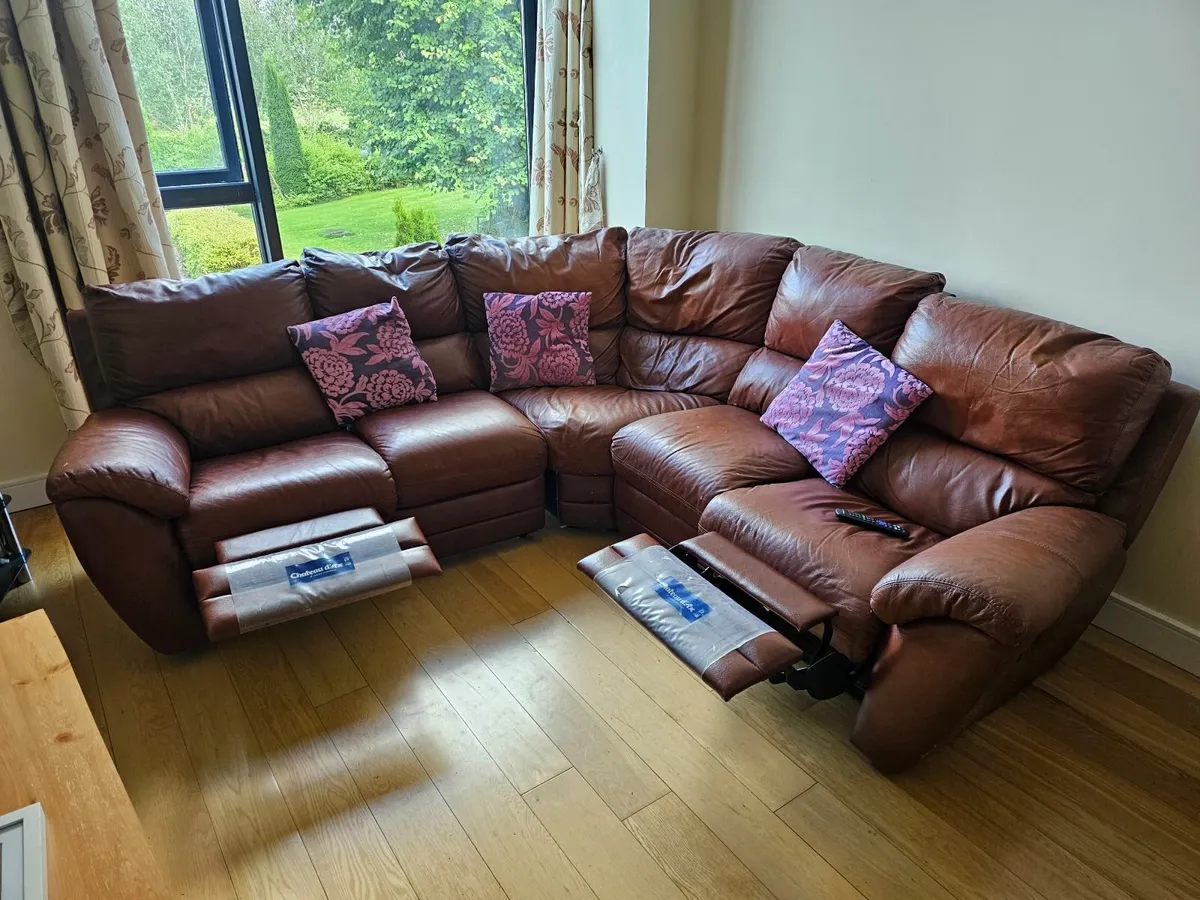 Corner unit couch - Image 4