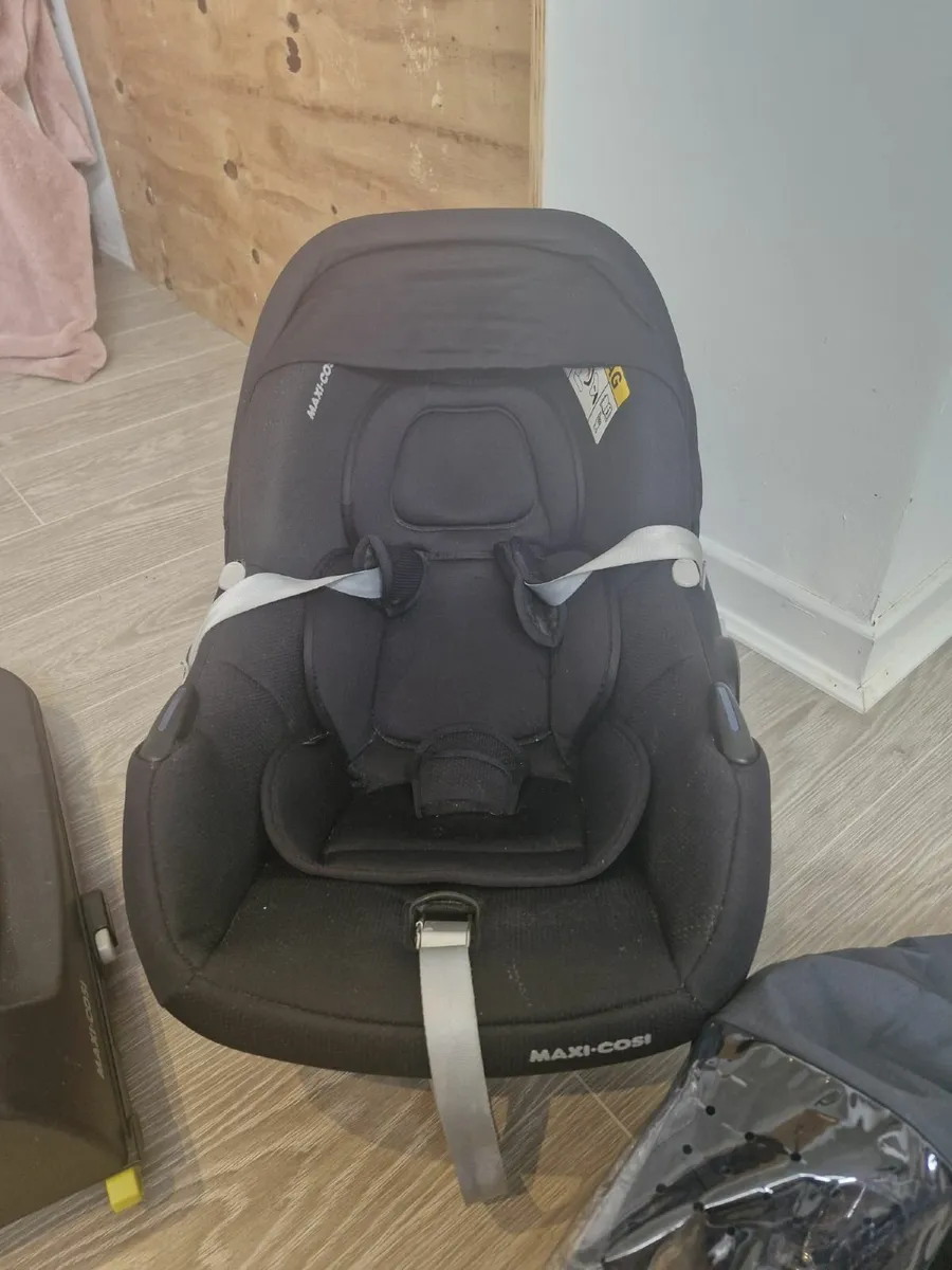 Isofix baby seat maxi cosi - Image 2