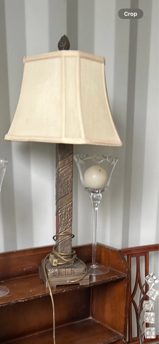 Genesis lamp