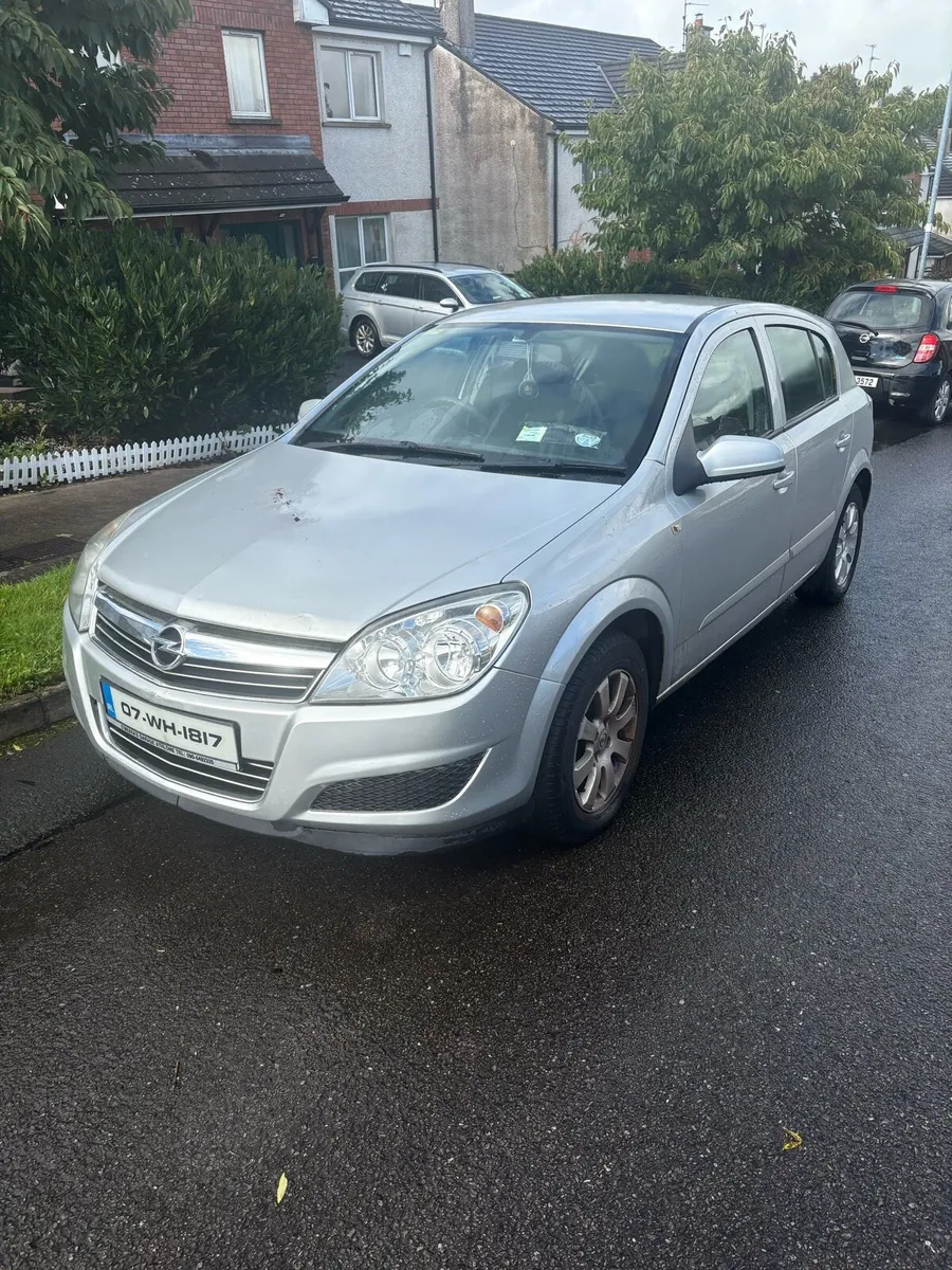 Opel Astra petrol 1.6L, 2007, hatchback, - Image 3