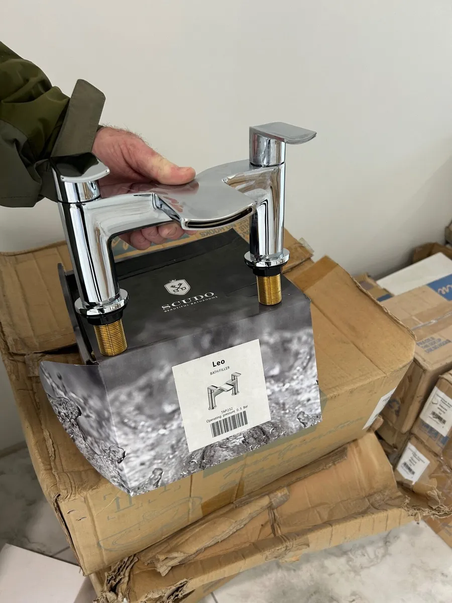 Bathroom taps - Image 4