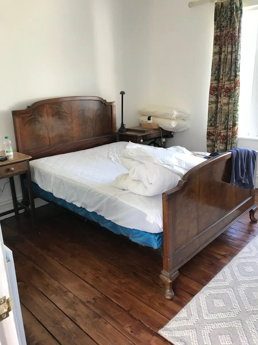 Flame mahogany antique bed - Image 3
