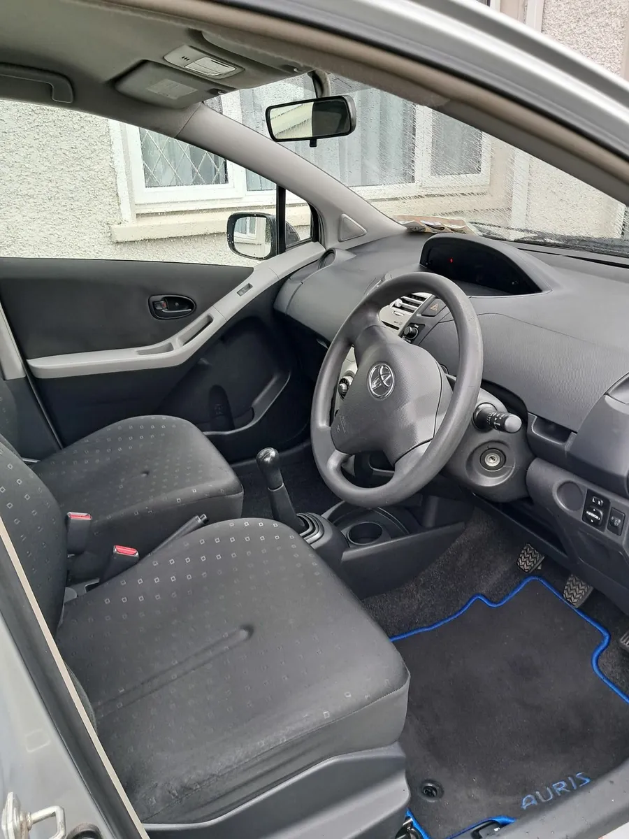 Toyota Yaris 2008 - Image 3