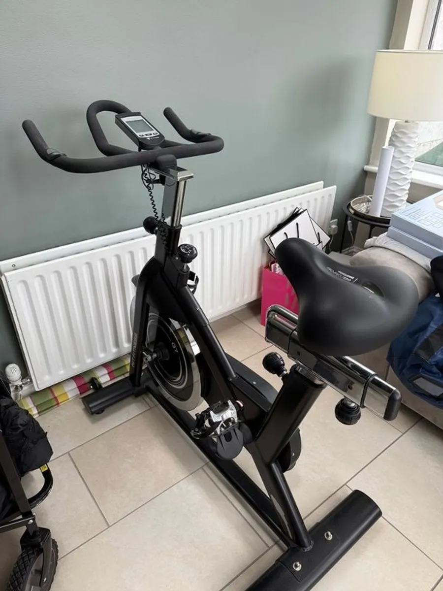 Hit Fitness Exercise Bike - Image 1