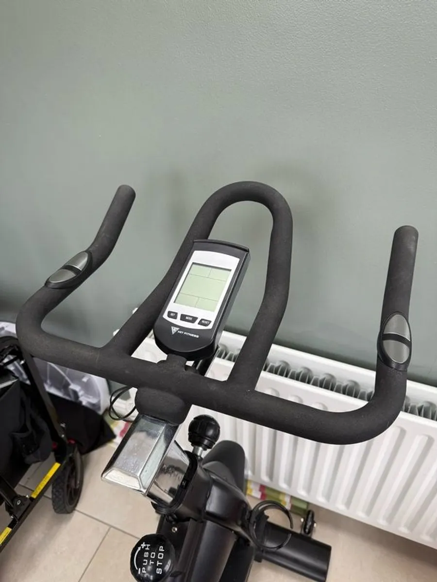 Hit Fitness Exercise Bike - Image 3