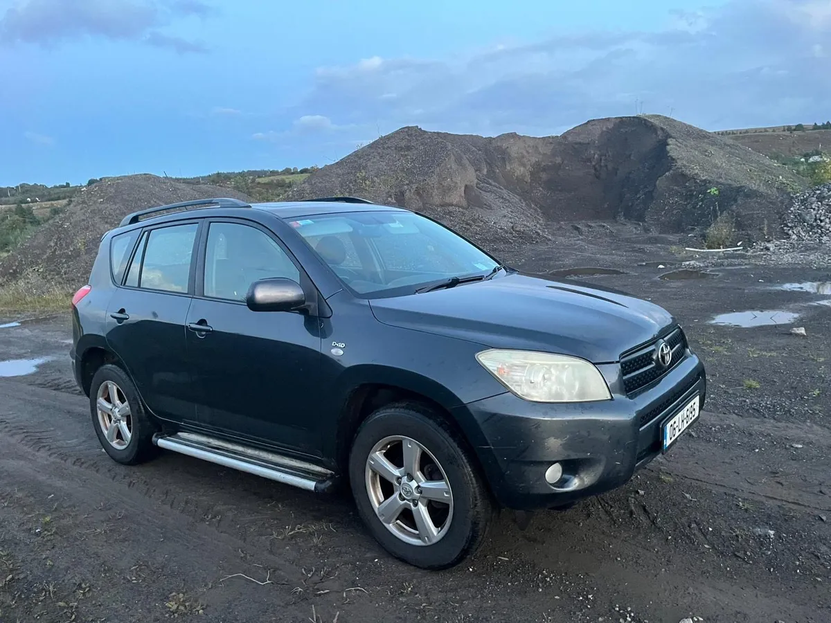 2006 Toyota RAV4 2.2 Diesel - Image 2