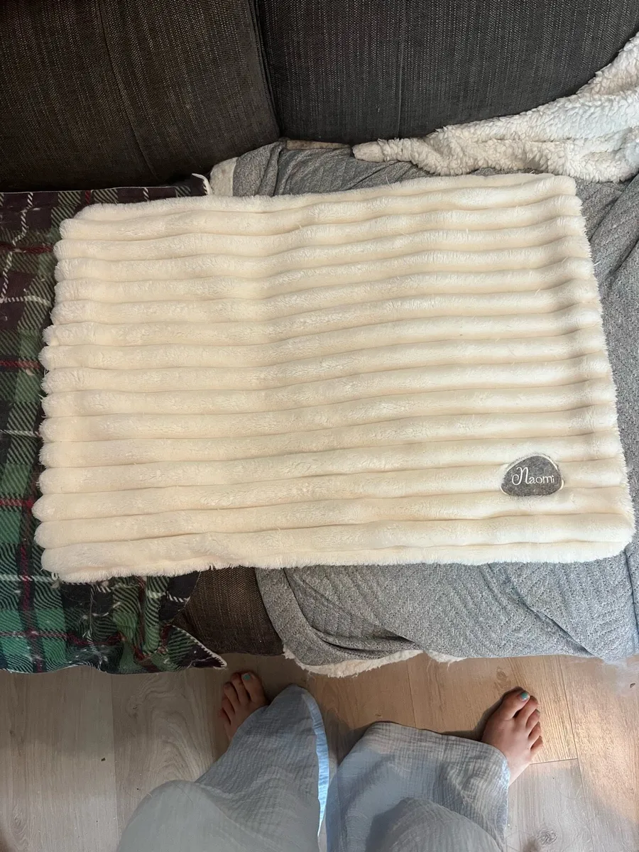 Little throws or cat blankets for pets - Image 3