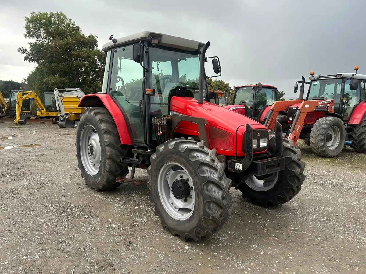 2004 Massey Ferguson 4355 - Image 2