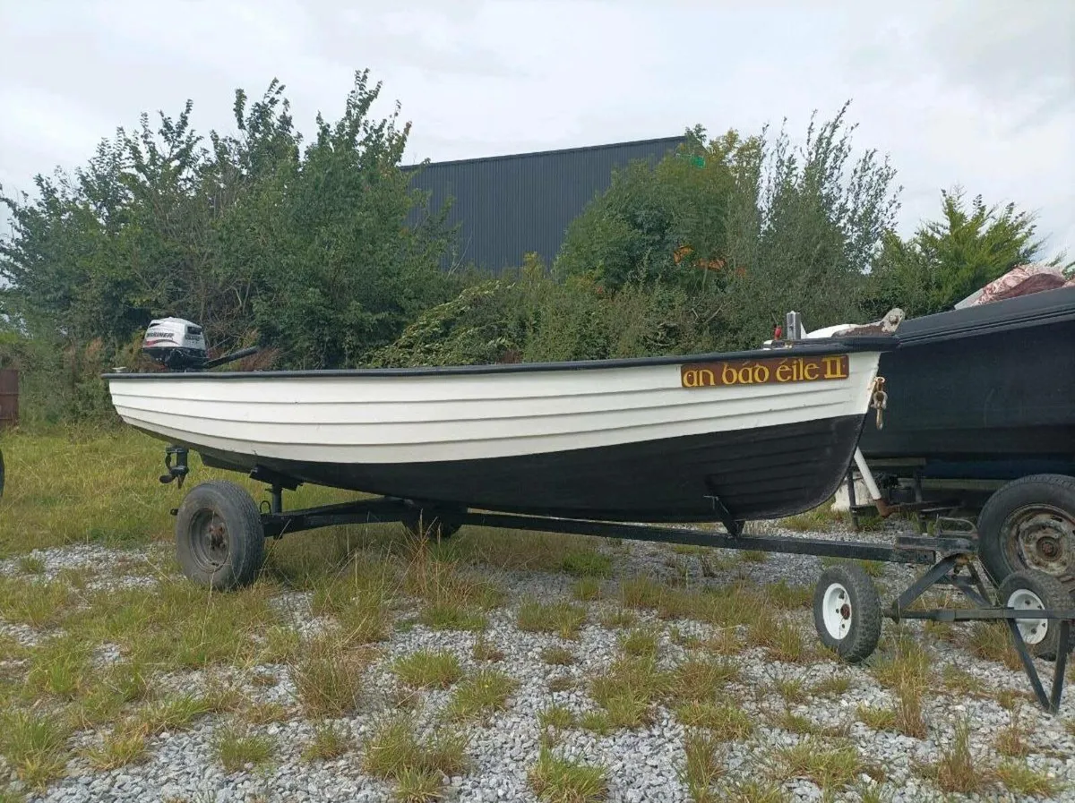 12 and 18 foot boats. - Image 2