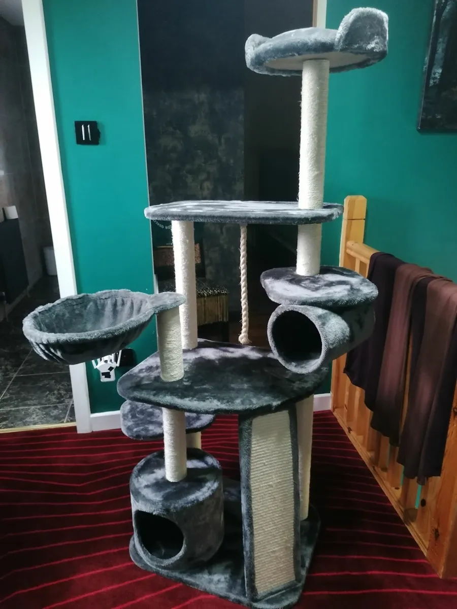 Cat tree - Image 2
