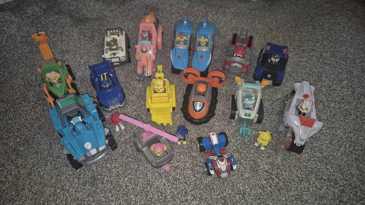 Toy's - Image 1