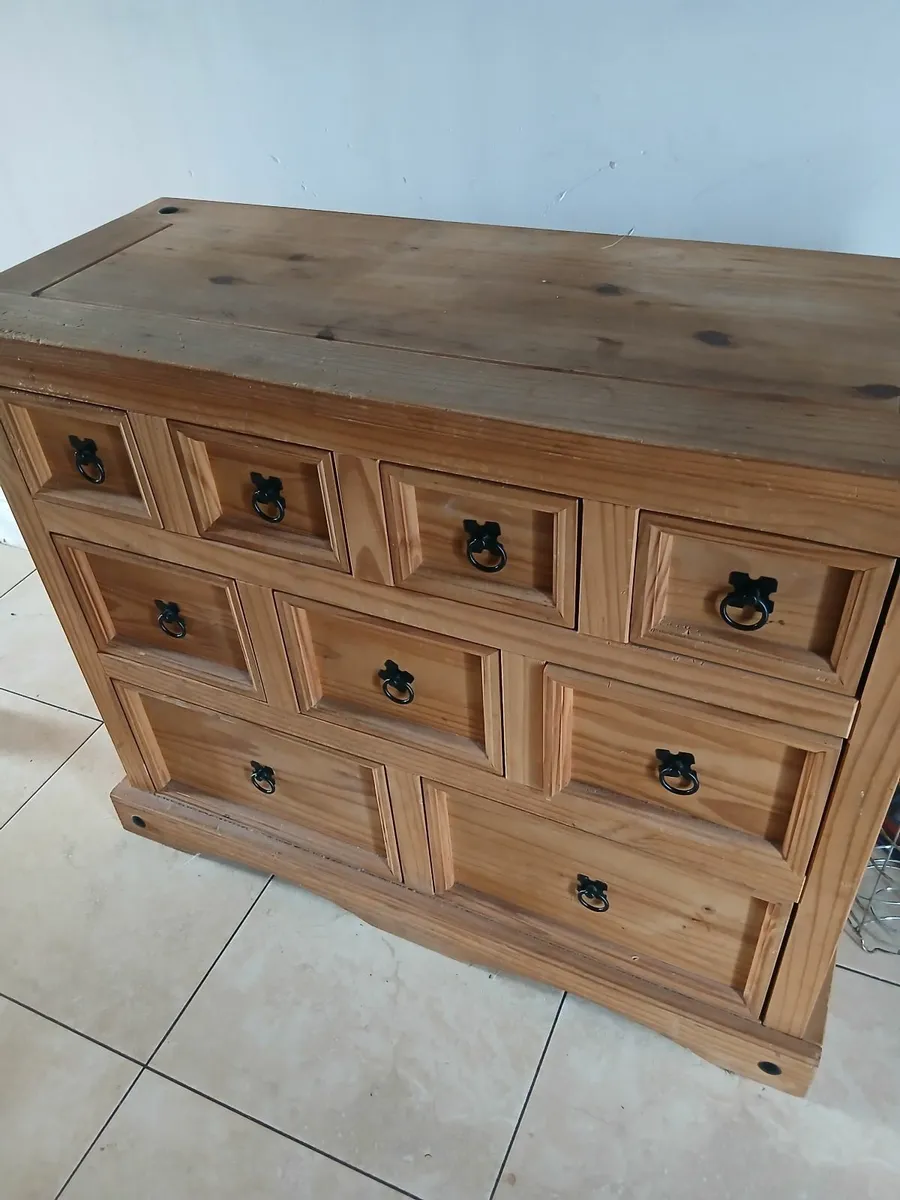 Furniture  chest - Image 3