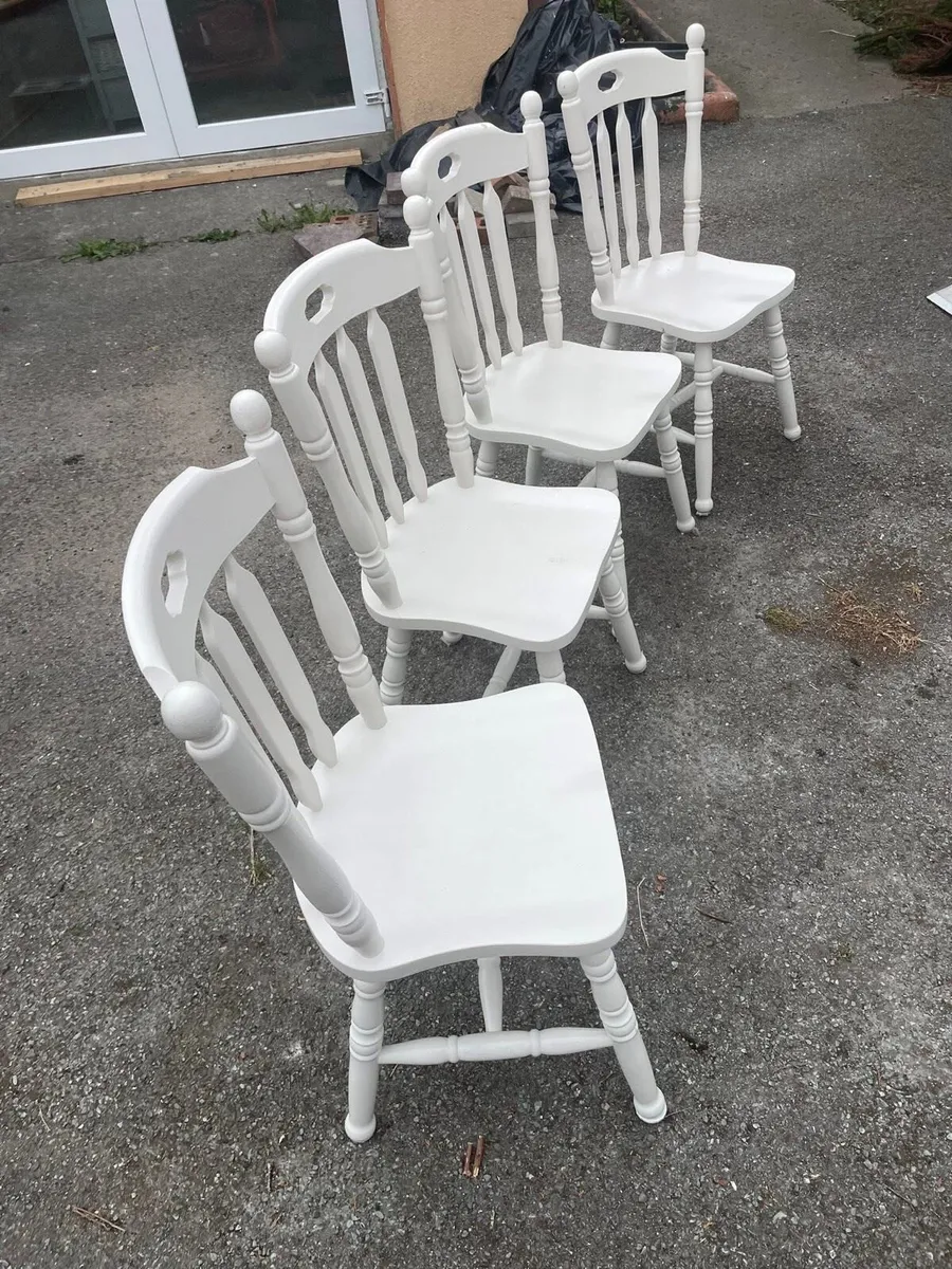4 white wooden chairs €80 set - Image 4