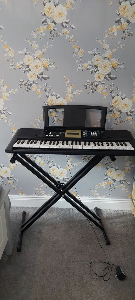 Yamaha Keyboard - Image 1