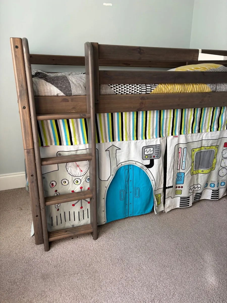Boys Bed, Wardrobe and Bookcase - Image 4