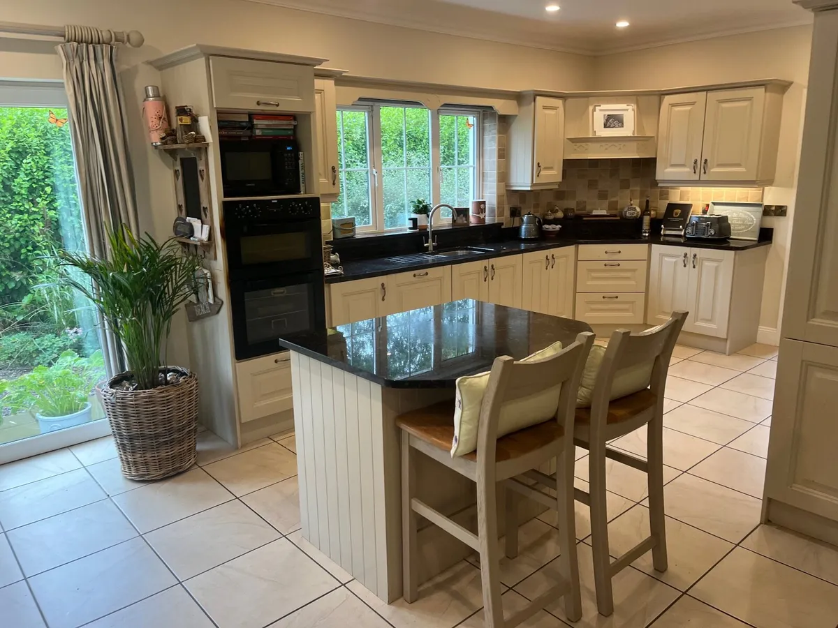 Kitchen units - Image 2