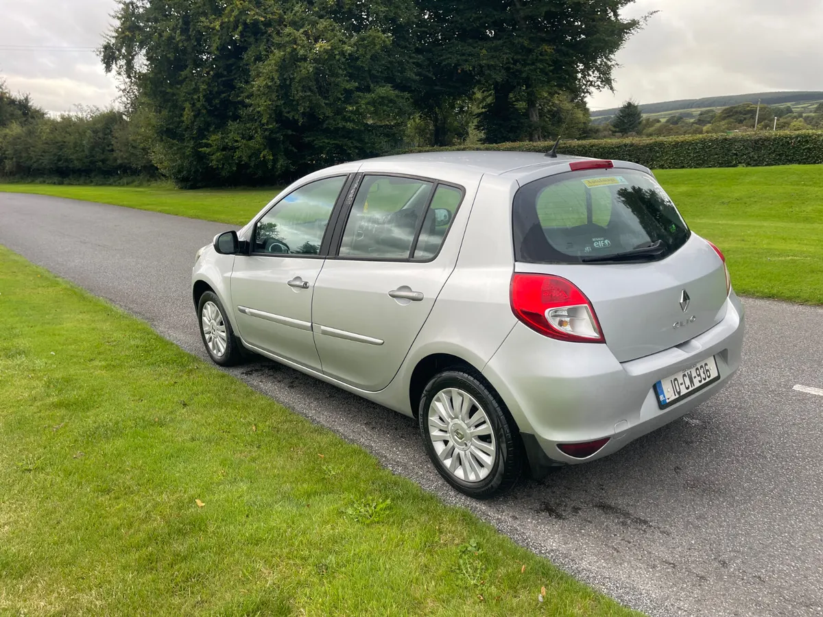 Renault Clio 2010 - Image 4