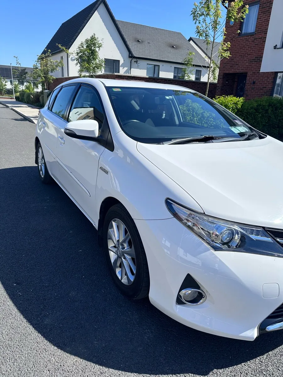 Toyota Auris - Image 1