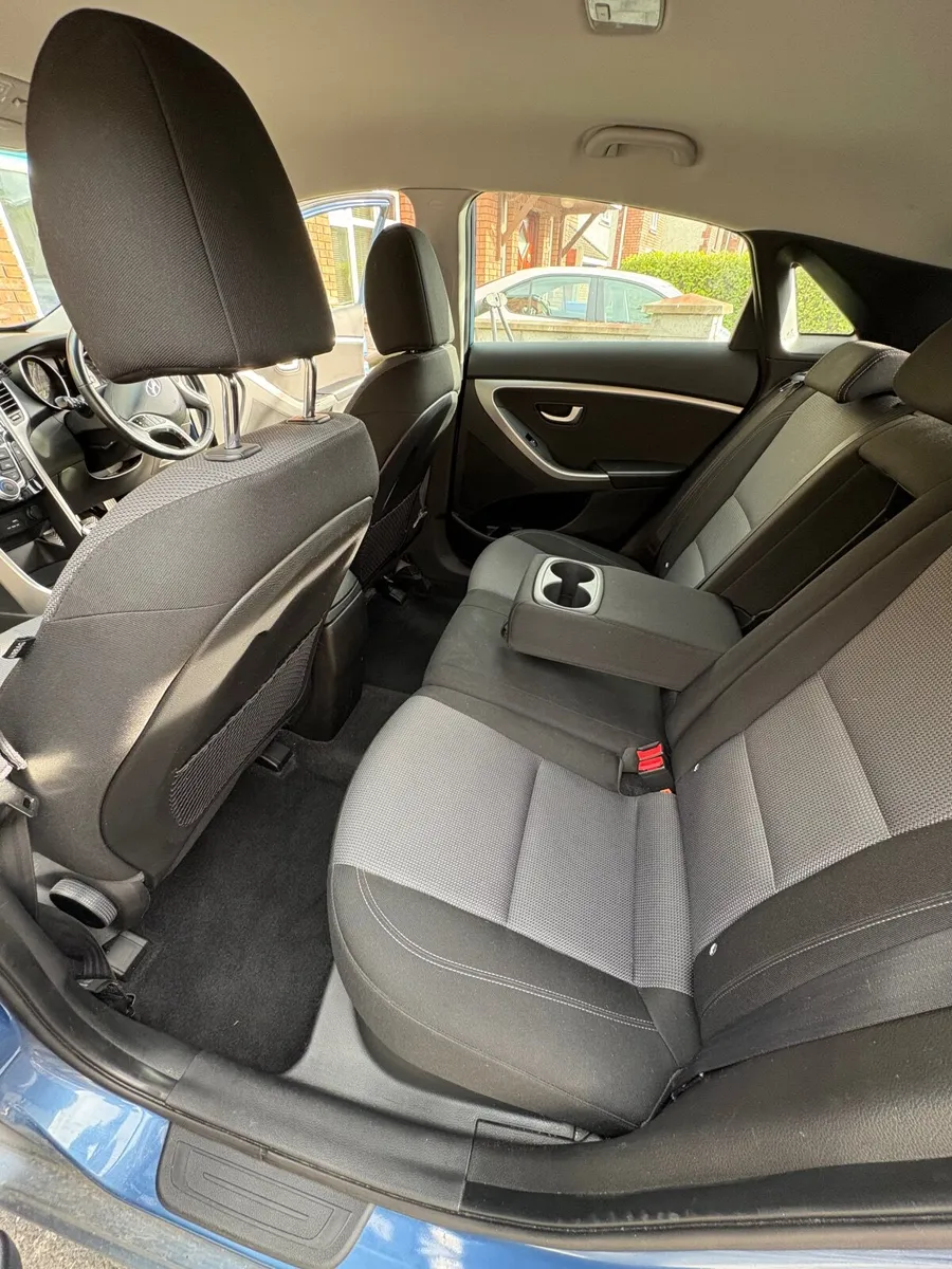 Hyundai i30 2016 - Image 2