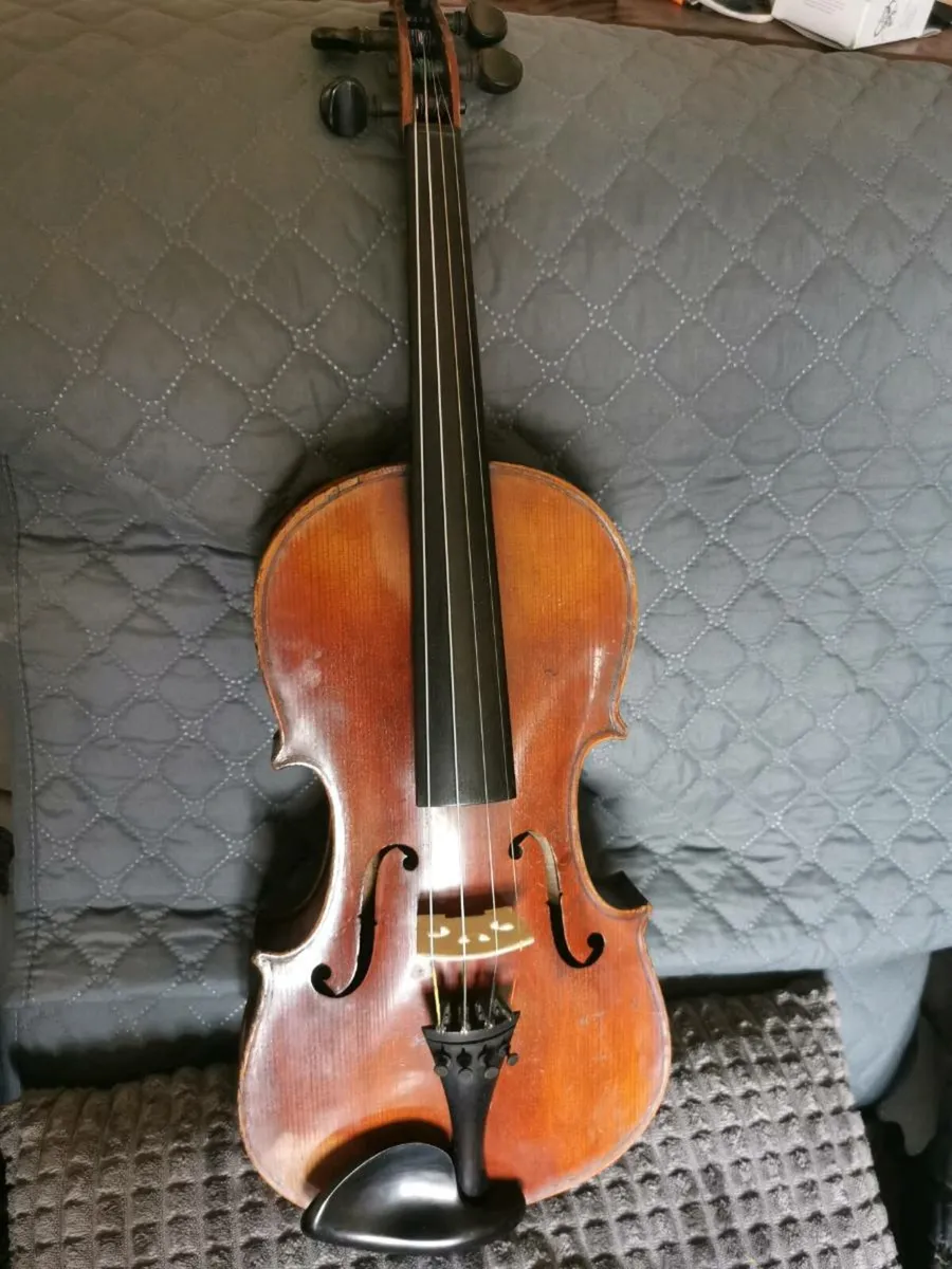 Old Full size Violin - Image 1