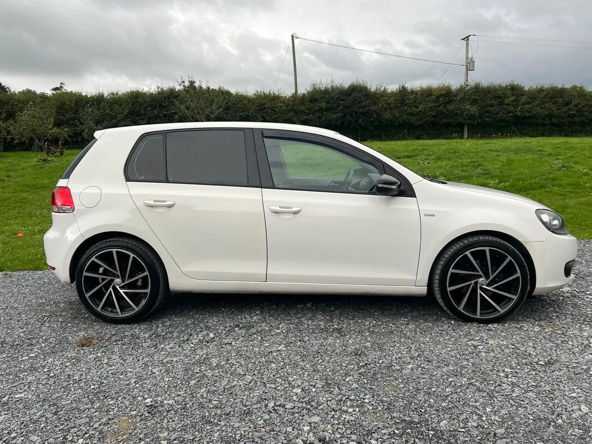 2012 golf match 1.6 TDI auto (apple carplay) - Image 2