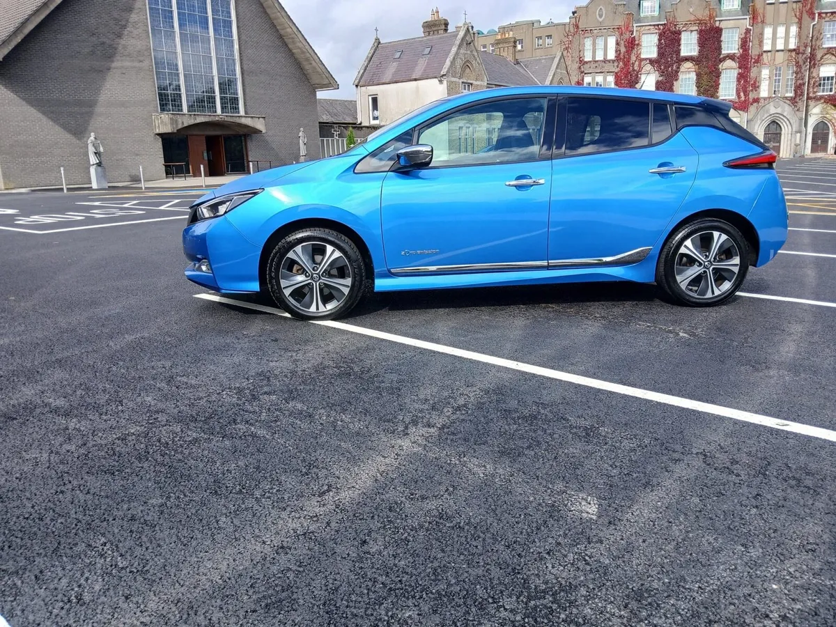 62 kWh LEAF, New Battery, highest Spec Tekna - Image 3
