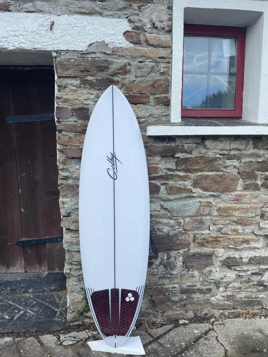 Surfboard - Image 3