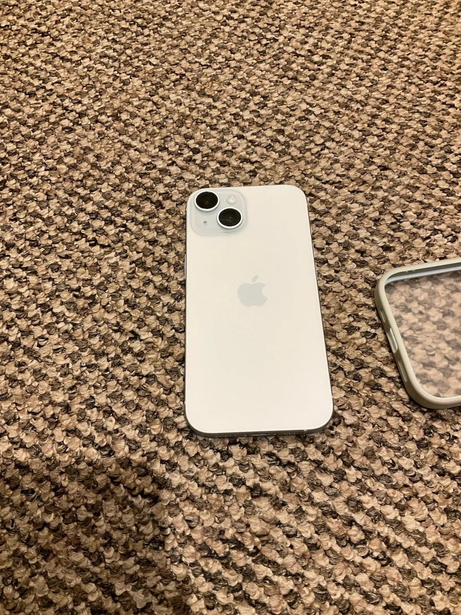 Mint iPhone 15 128gb - Image 2