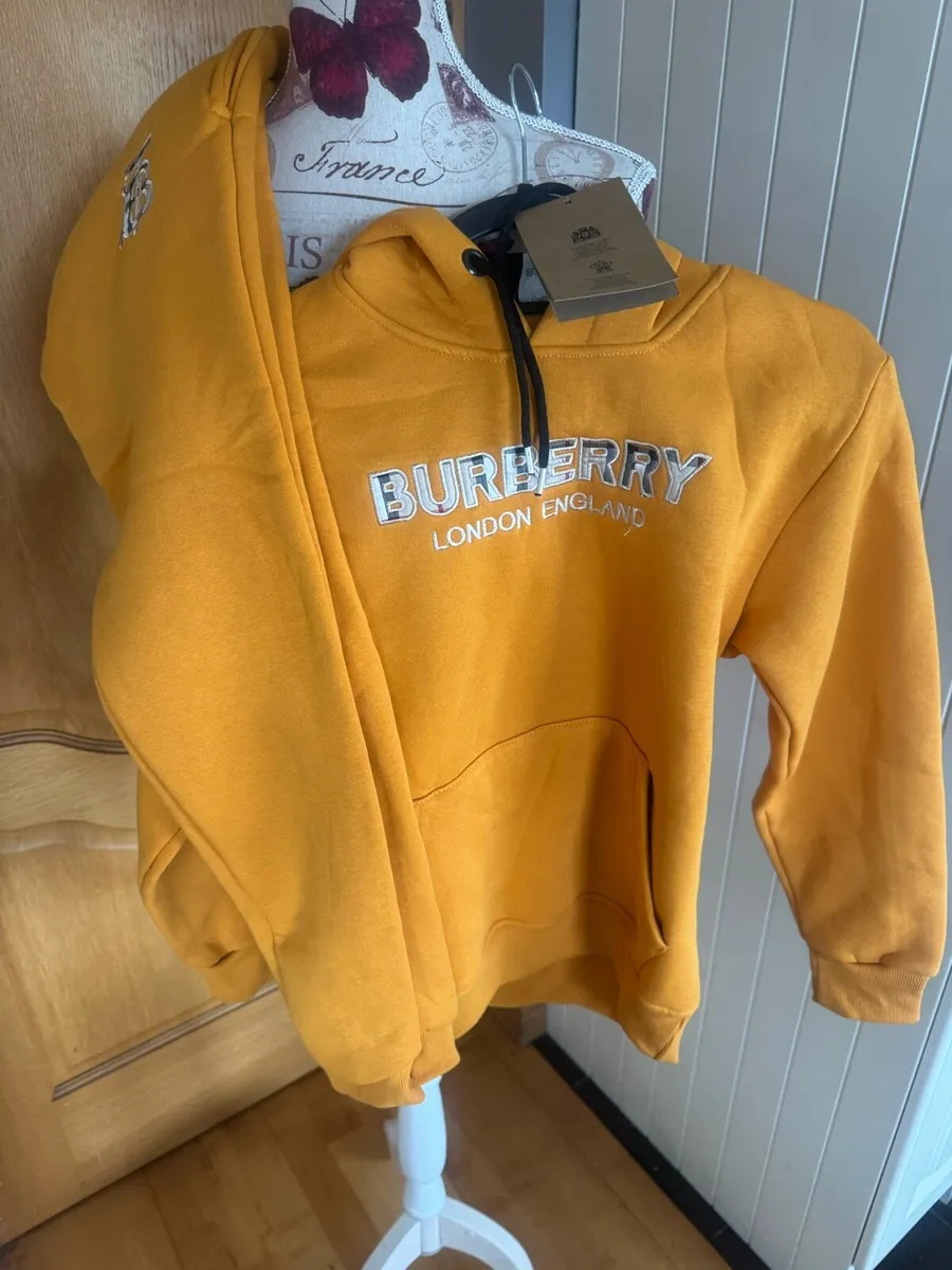 Kids tracksuit