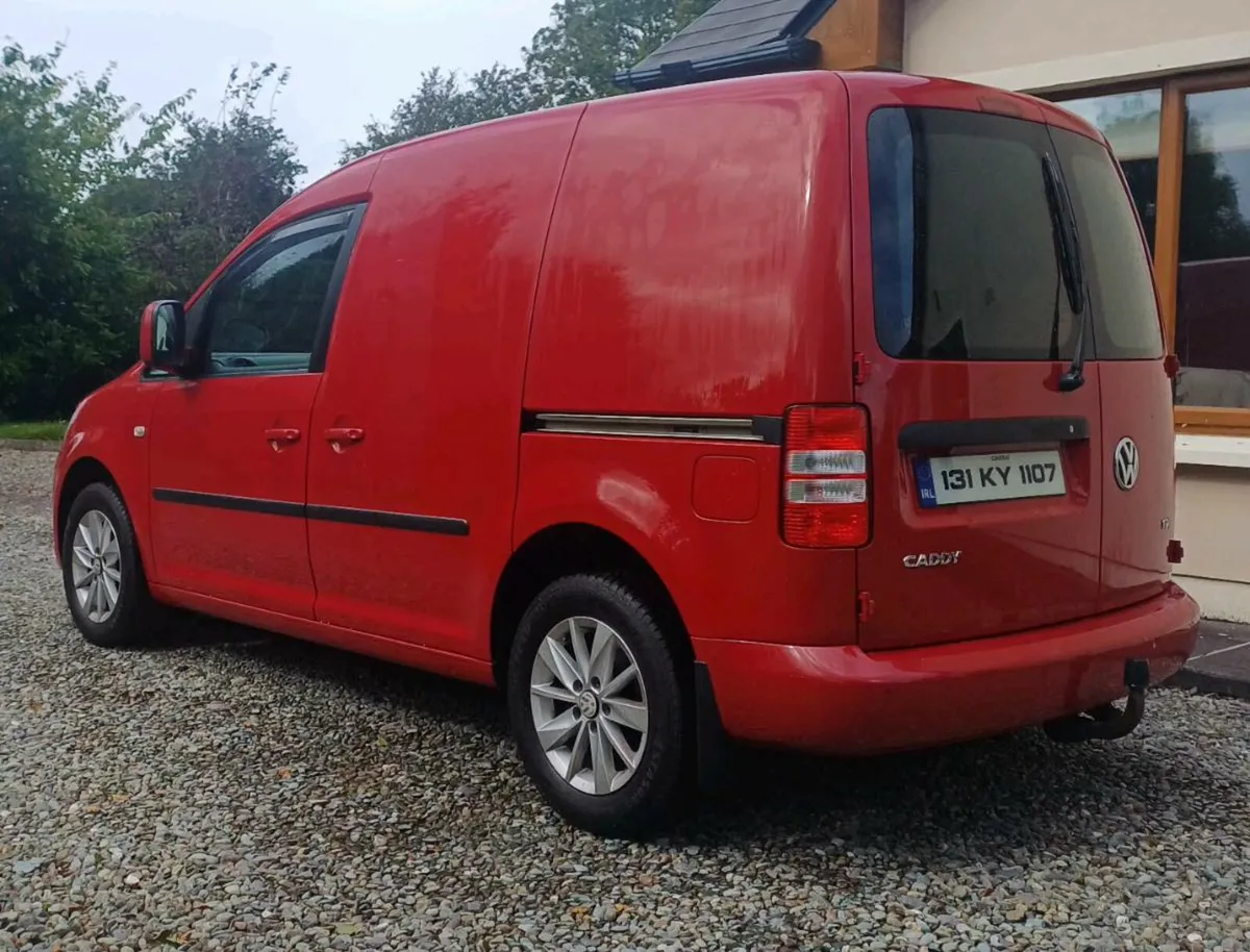 2013 Volkswagen Caddy - Image 2