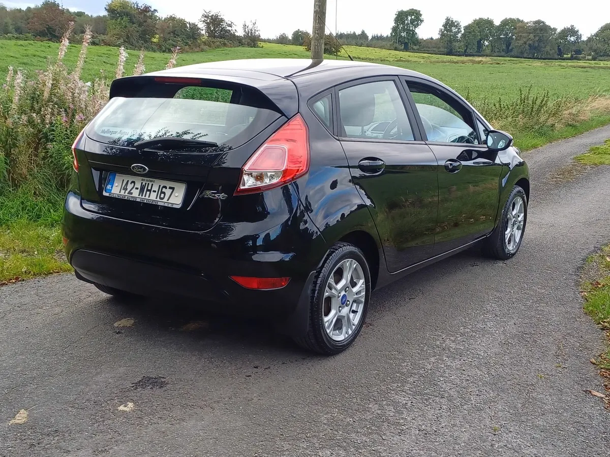 Ford Fiesta 2014 - Image 2