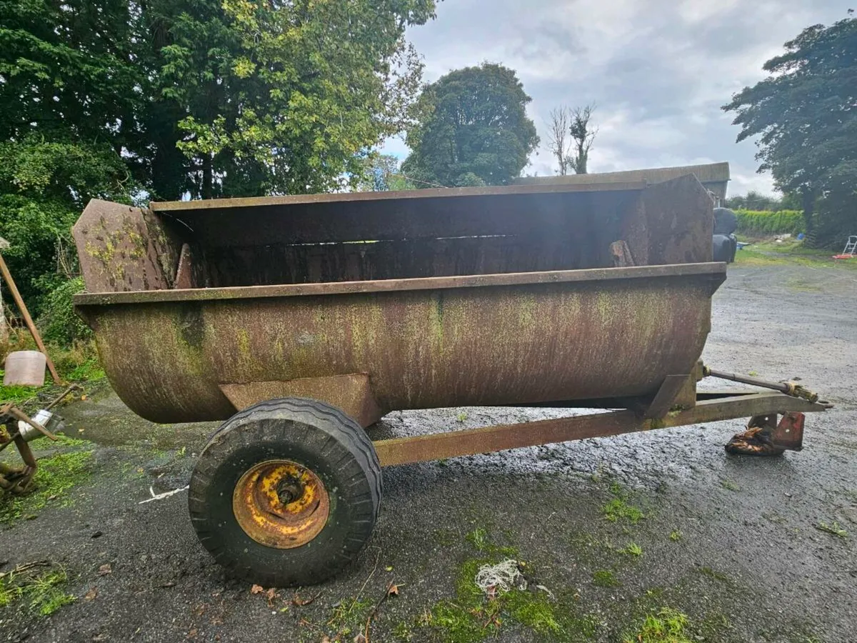 Muck Spreader - Image 1